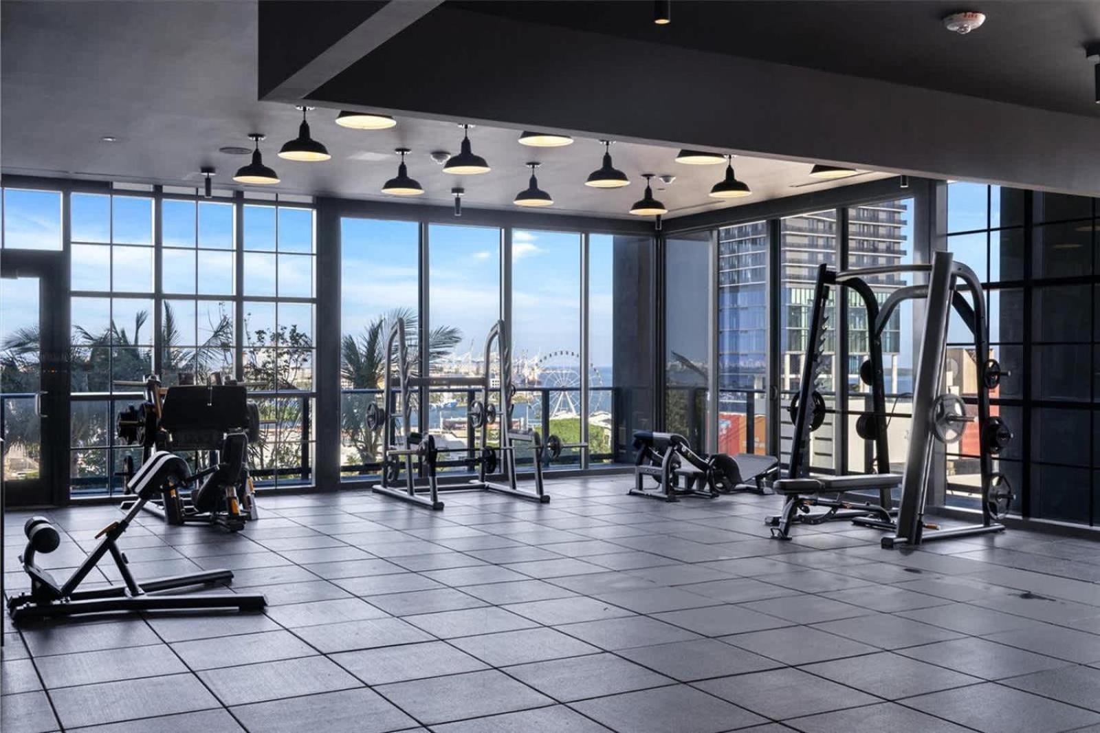 Appartement Great Pool Gym & Views *